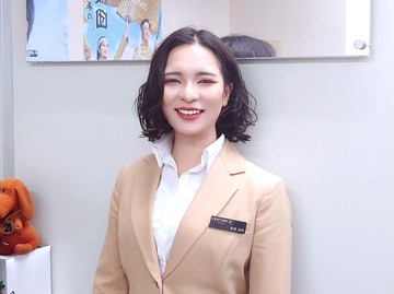 新里 真希